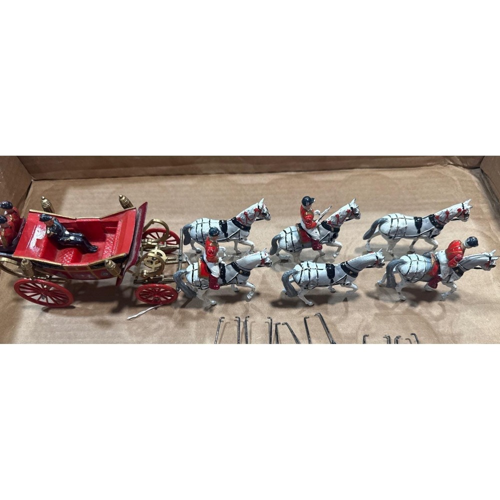 Vintage Britains Coronation Horse‎ Drawn Coach Toy Soldiers Cast Metal Horses
